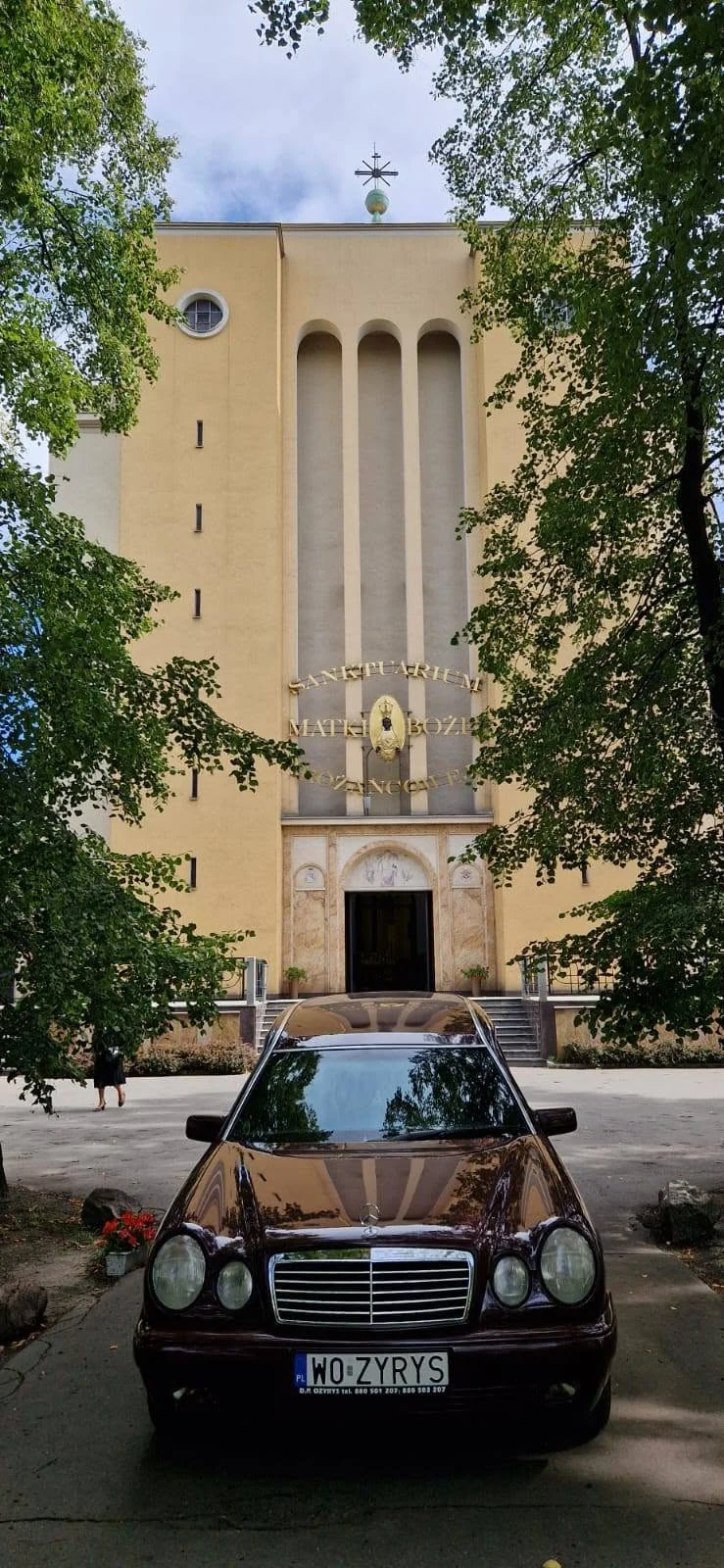 Karawan przed sanktuarium